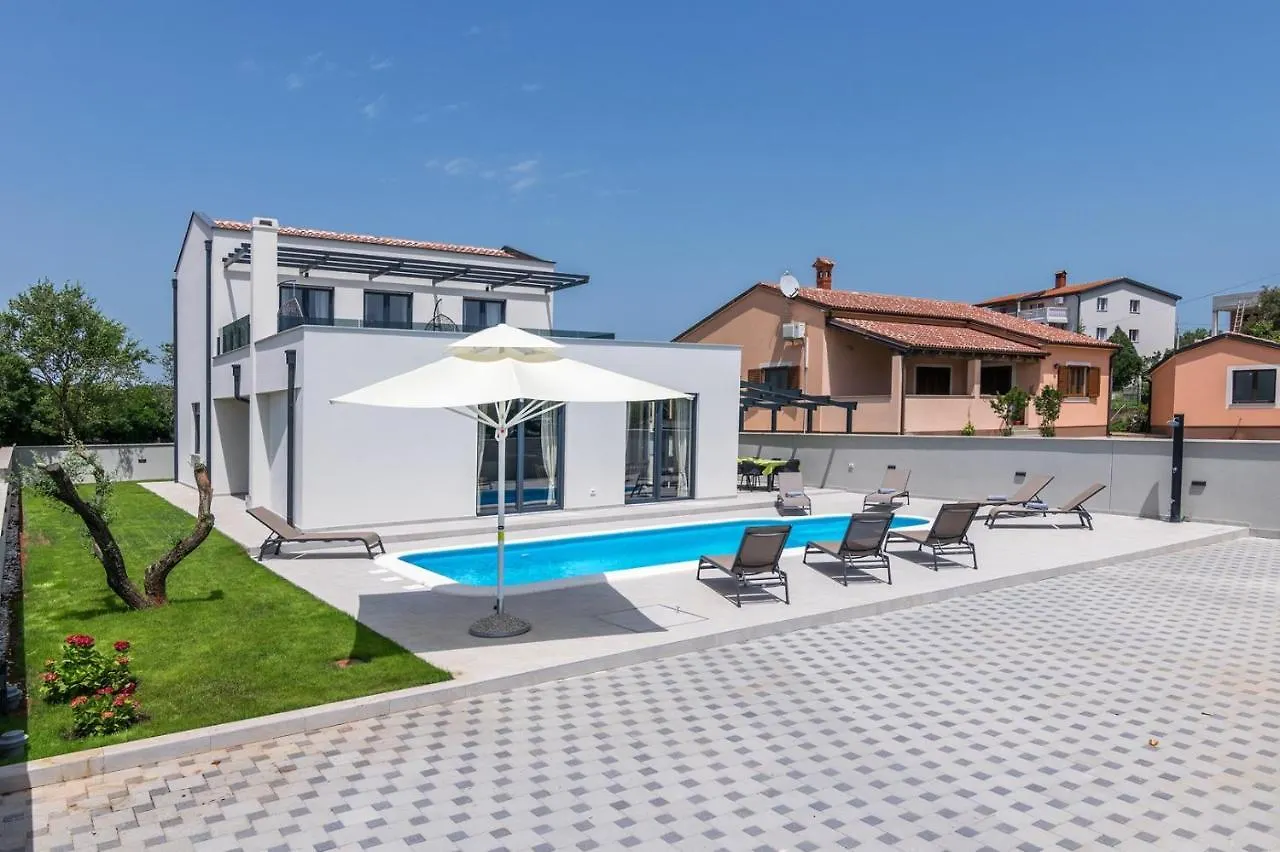 Villa Perle Pula 0*,