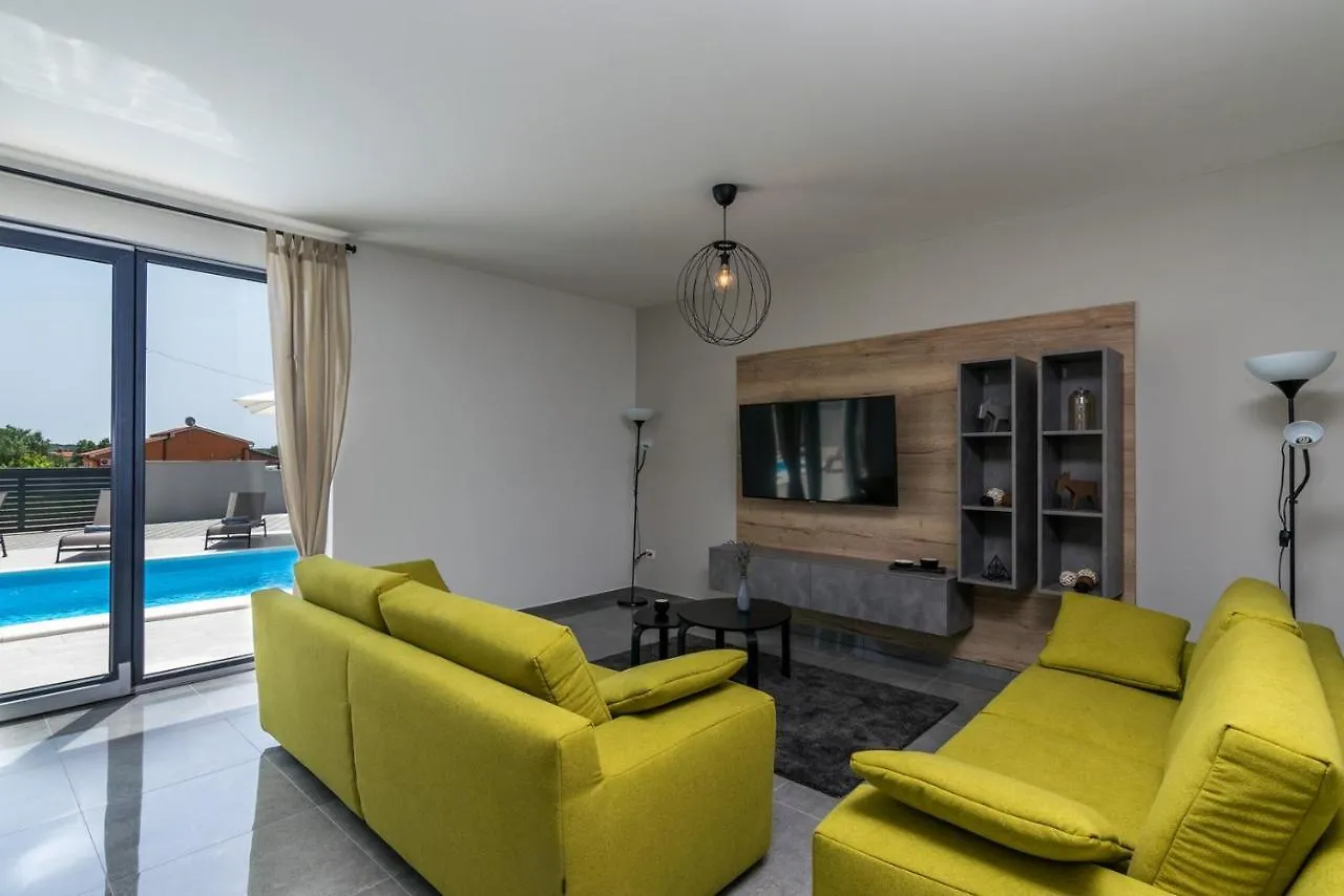 Villa Perle Pula 0*,